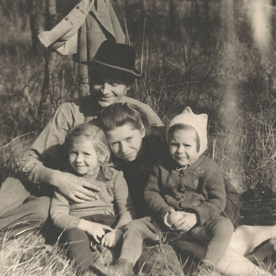 Offspring of the Stulginskis Family in the Free World